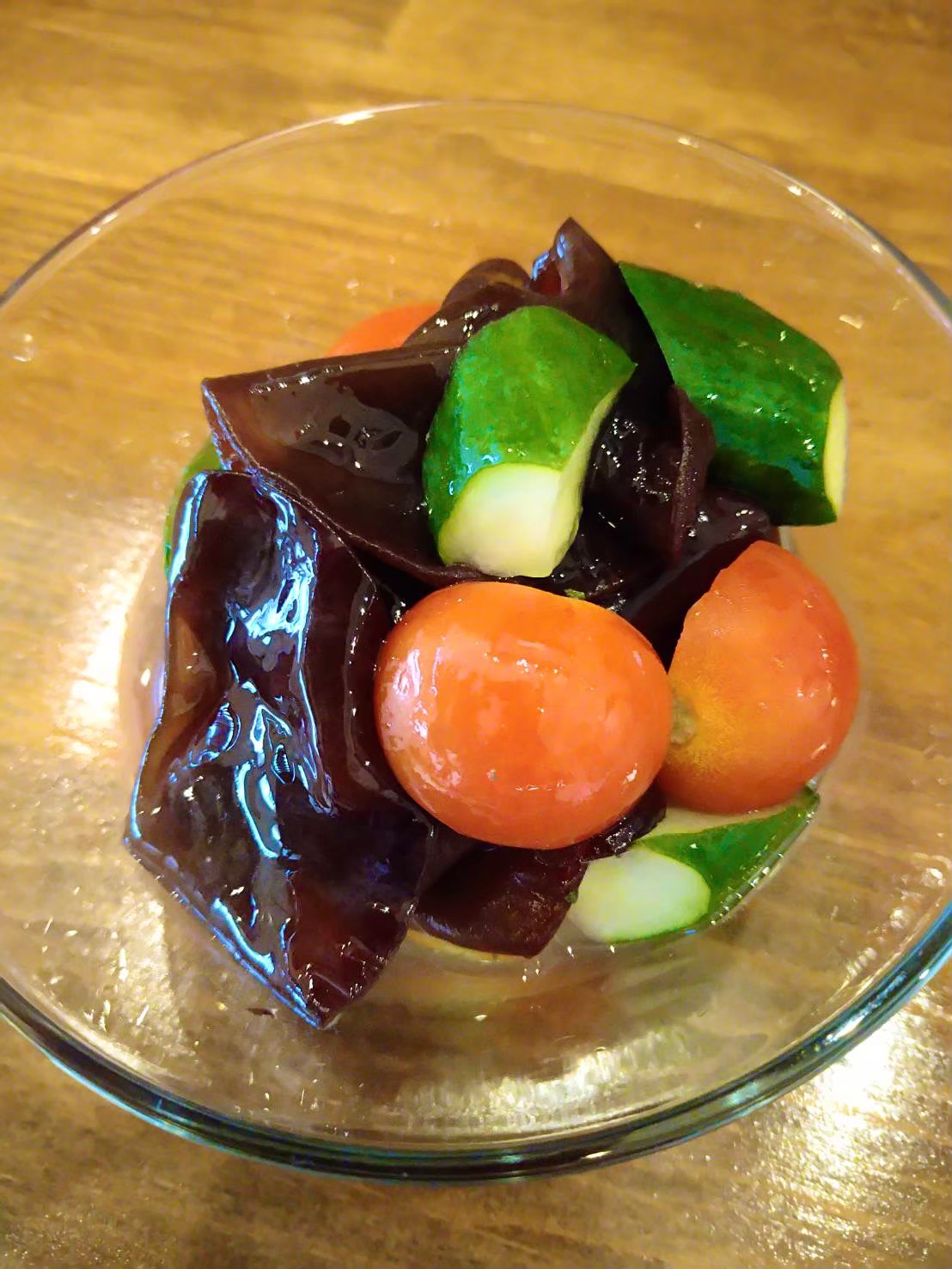 落ち着いた雰囲気の店内